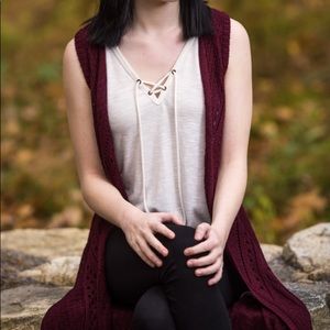 Maroon sleeveless cardigan